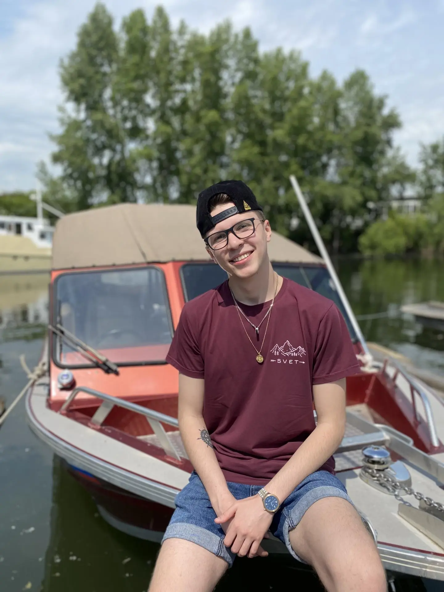 Прогулка на катере с ветерком по Енисею