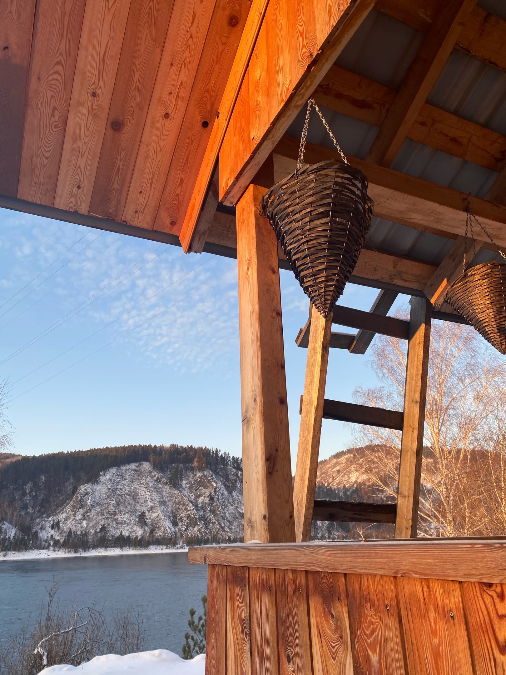 Отдых в дивной бане на берегу Енисея