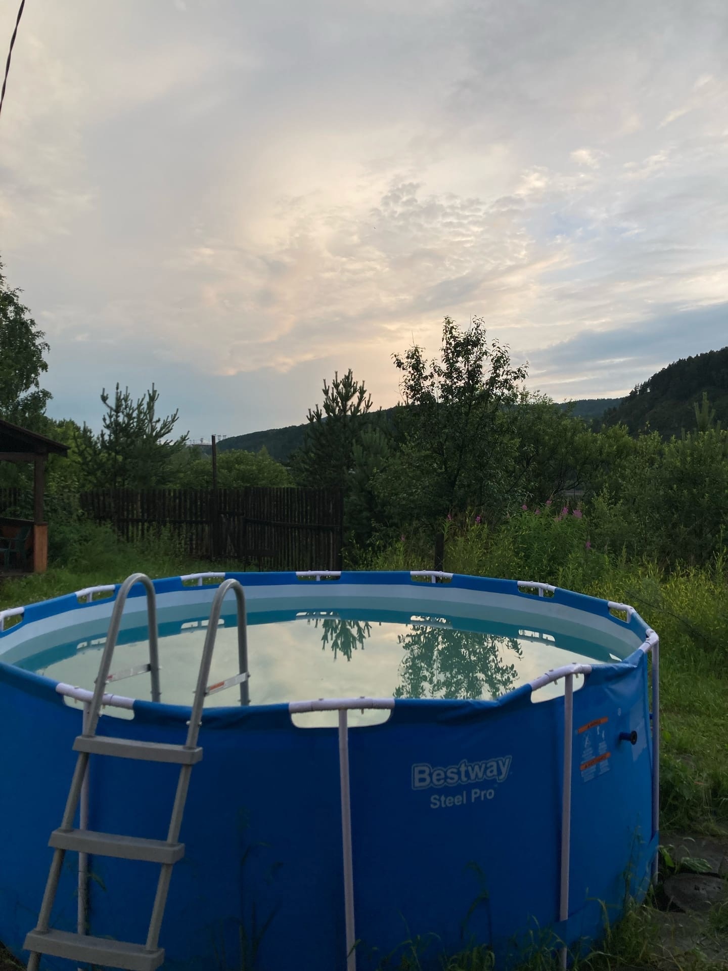 Отдых в дивной бане на берегу Енисея