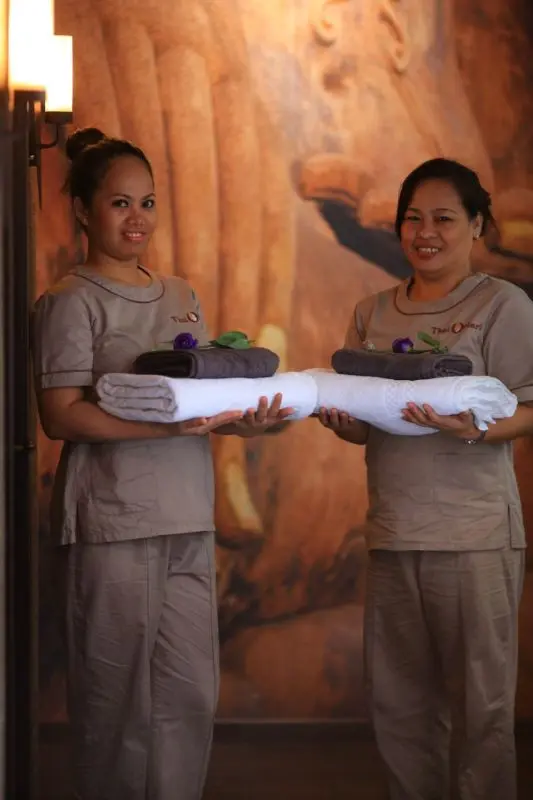 Тайский массаж травяными мешочками