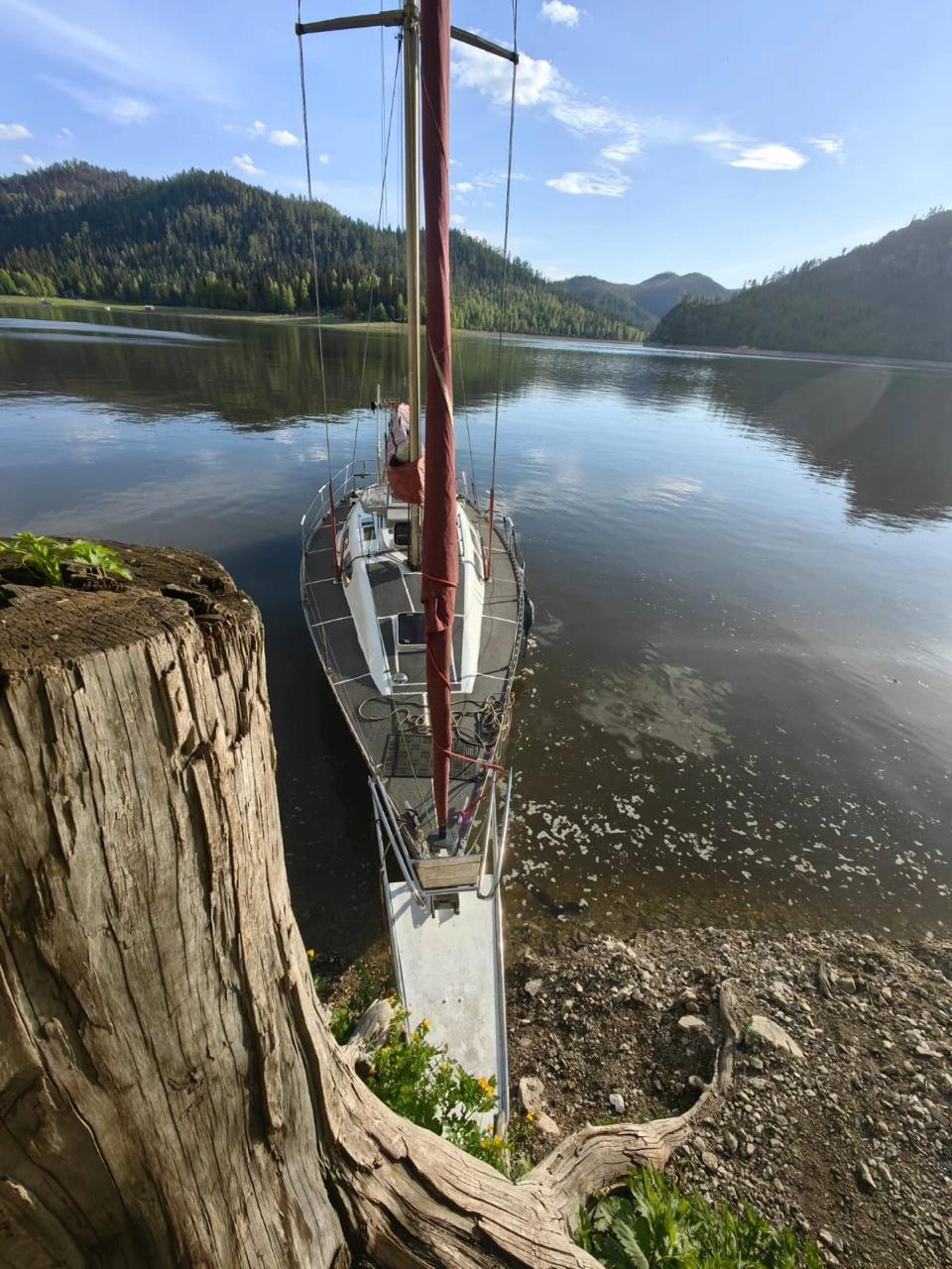 Прогулка на парусной яхте по Красноярскому морю