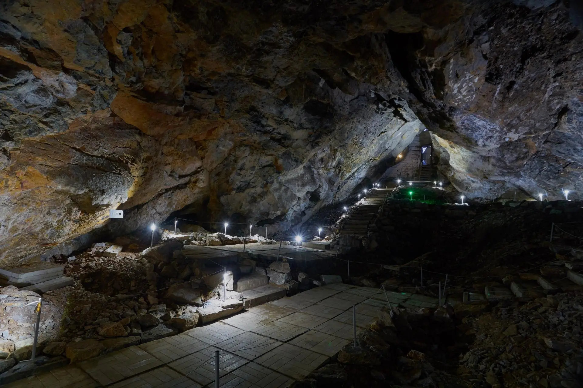 Посещение Караульной пещеры