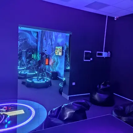 Игра в безграничном виртуальном пространстве