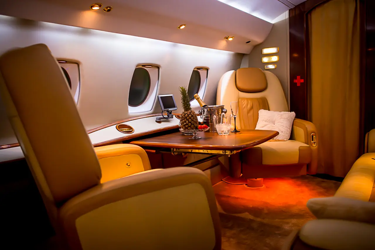 Фотосессия в самолете Як-40