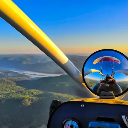 Полет над Манской петлей на мотопараплане