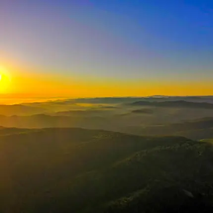 Полет над Манской петлей на мотопараплане