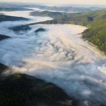 Полет над Манской петлей на мотопараплане