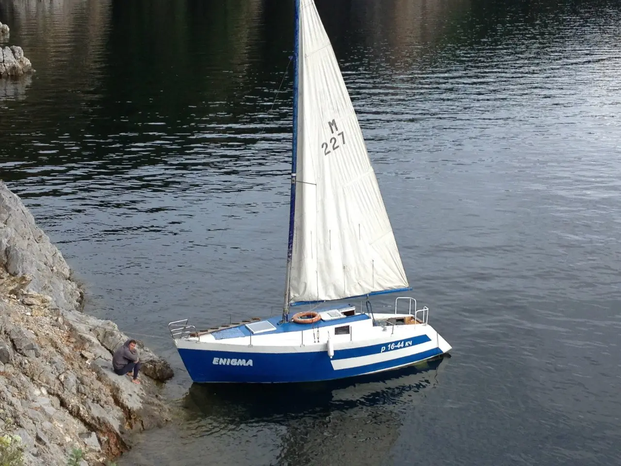 Катание на яхте до Красноярской ГЭС