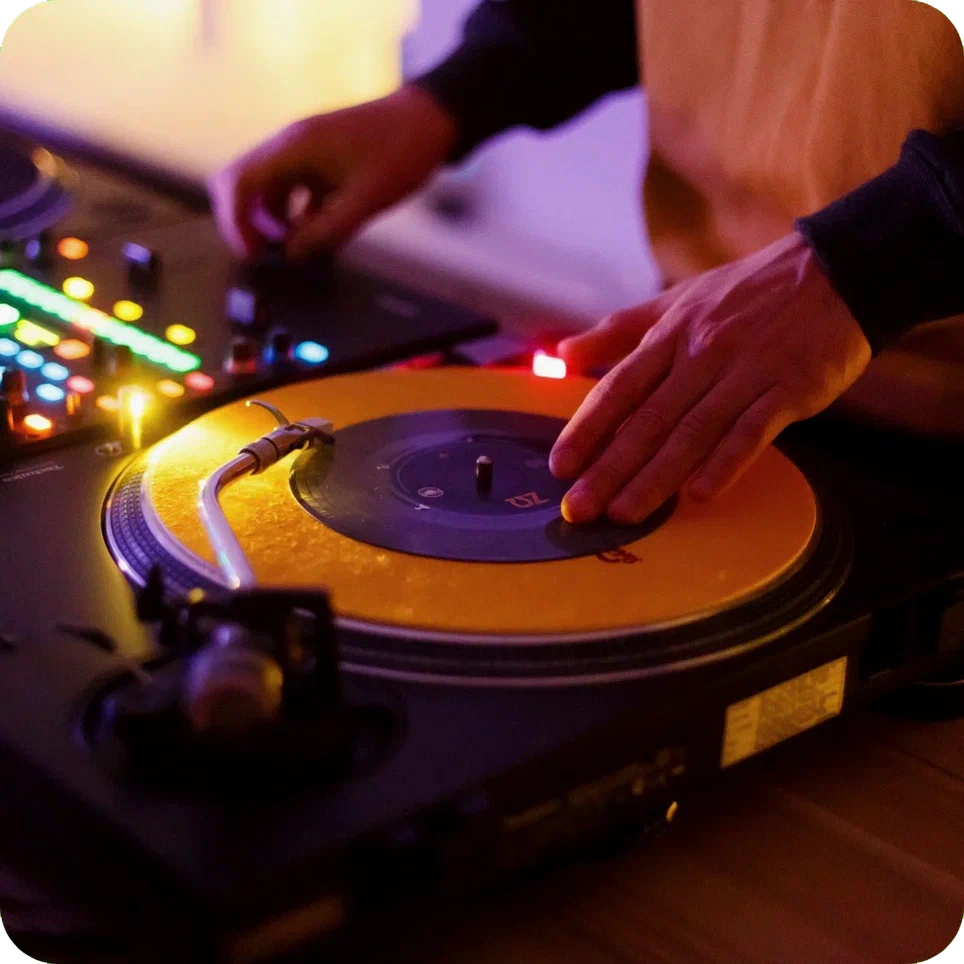 Винил: Мастер-класс по диджеингу