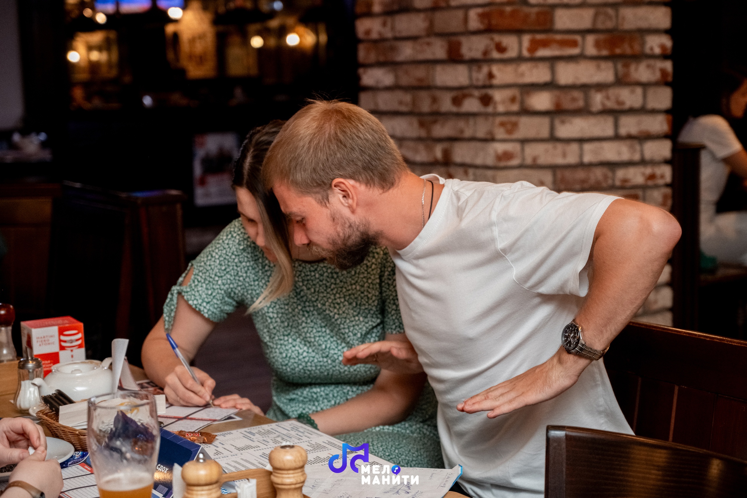 Музыкальный квиз для компании