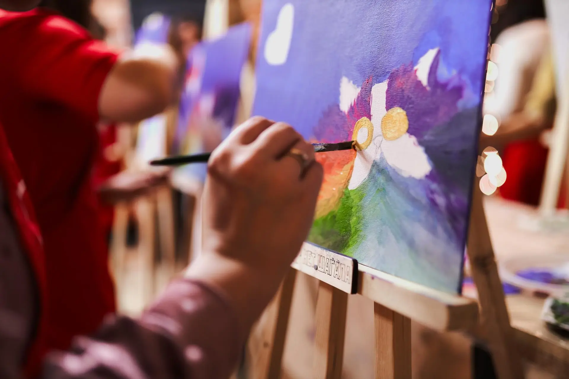 Арт-вечер для компании: написание картины с дегустацией вина