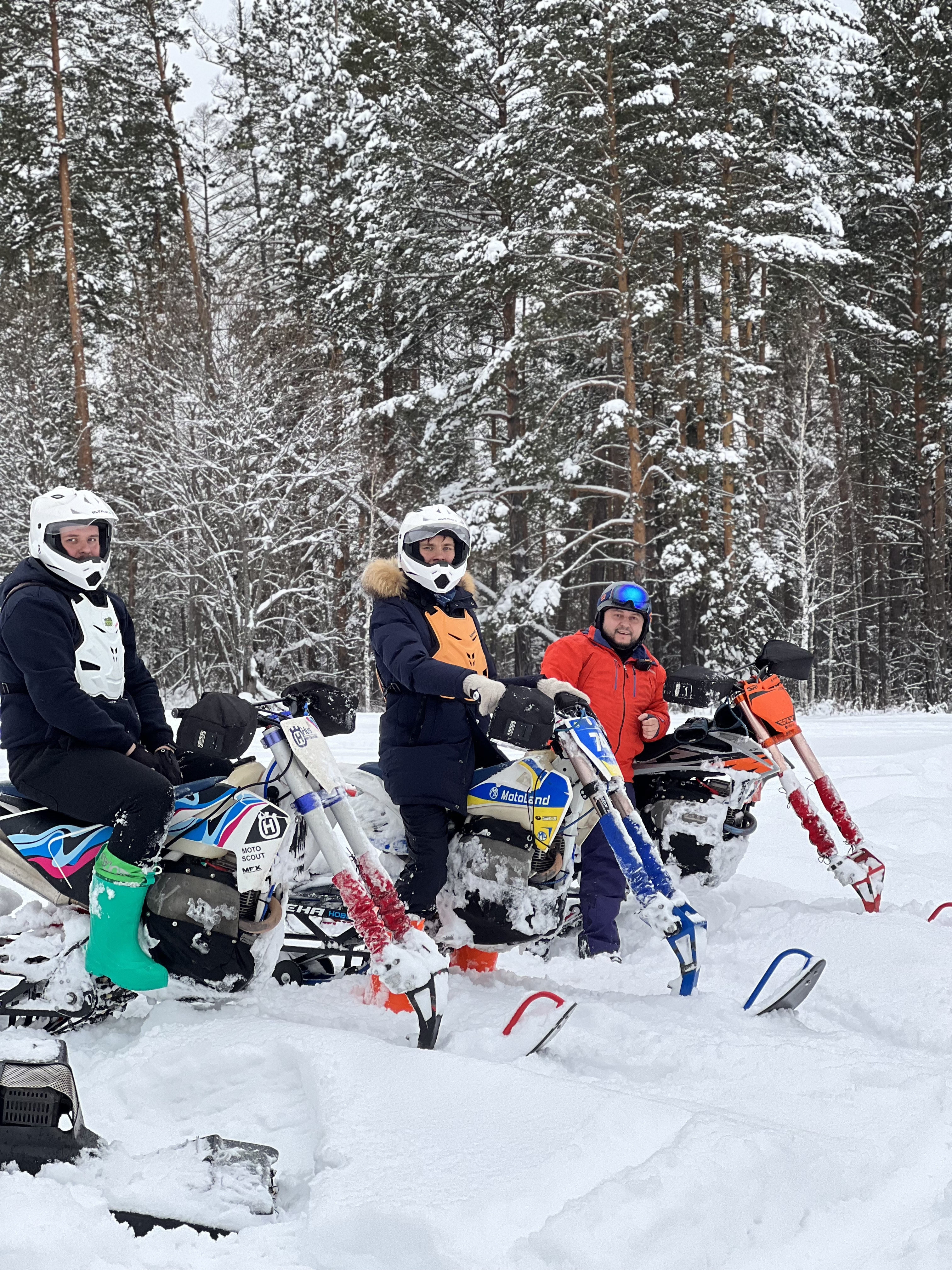 Экстремальная прогулка на сноубайке