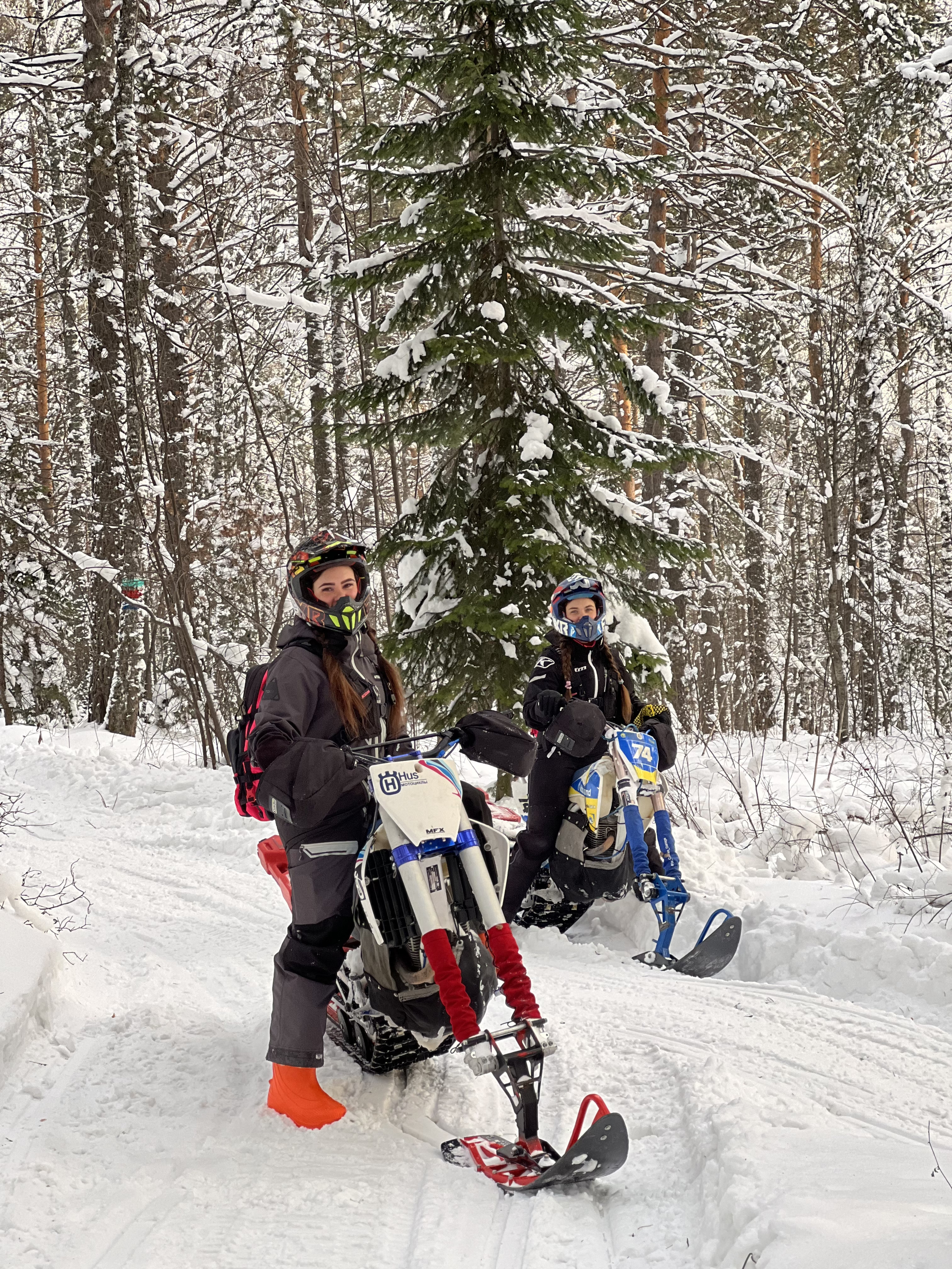 Экстремальная прогулка на сноубайке