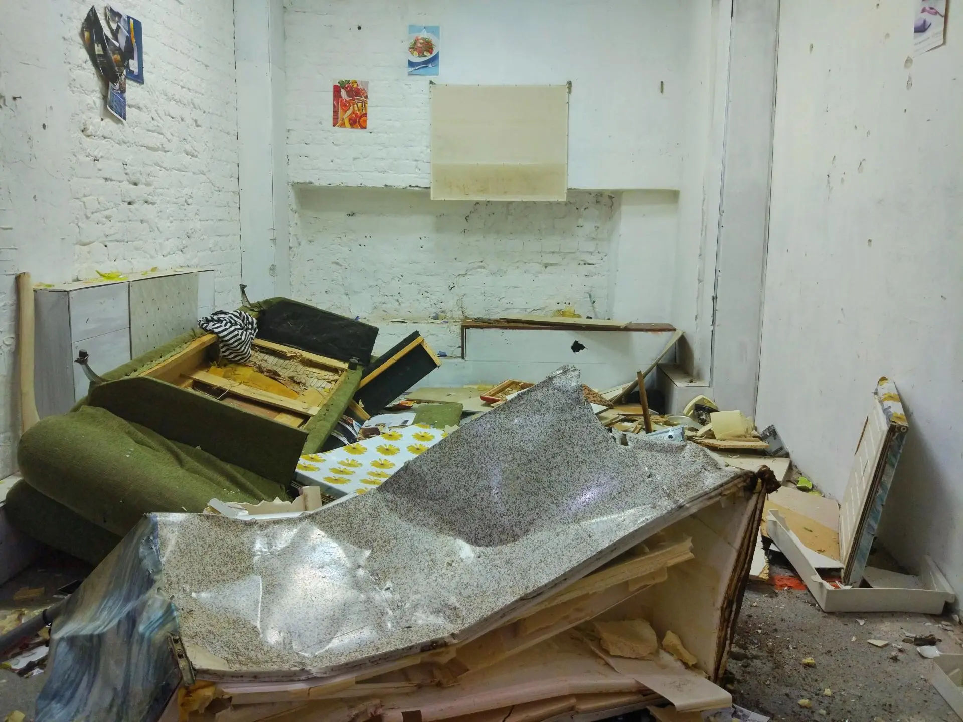 Дебошь! Комната для снятия стресса