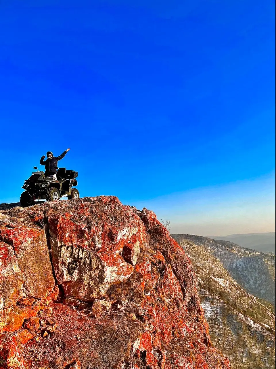 Катание на квадроциклах: скалы Арка и Красный гребень