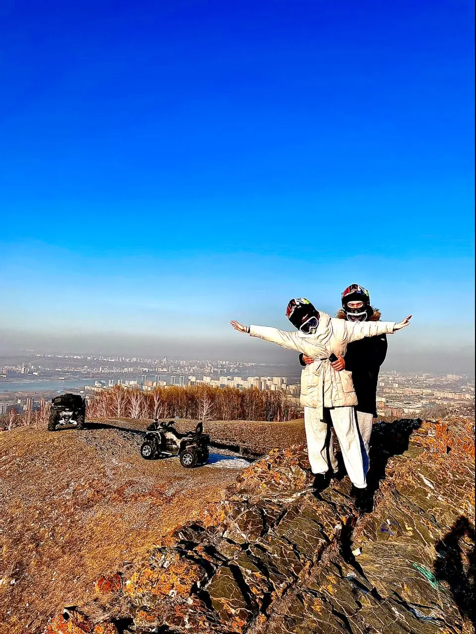 Катание на квадроциклах: скалы Арка и Красный гребень