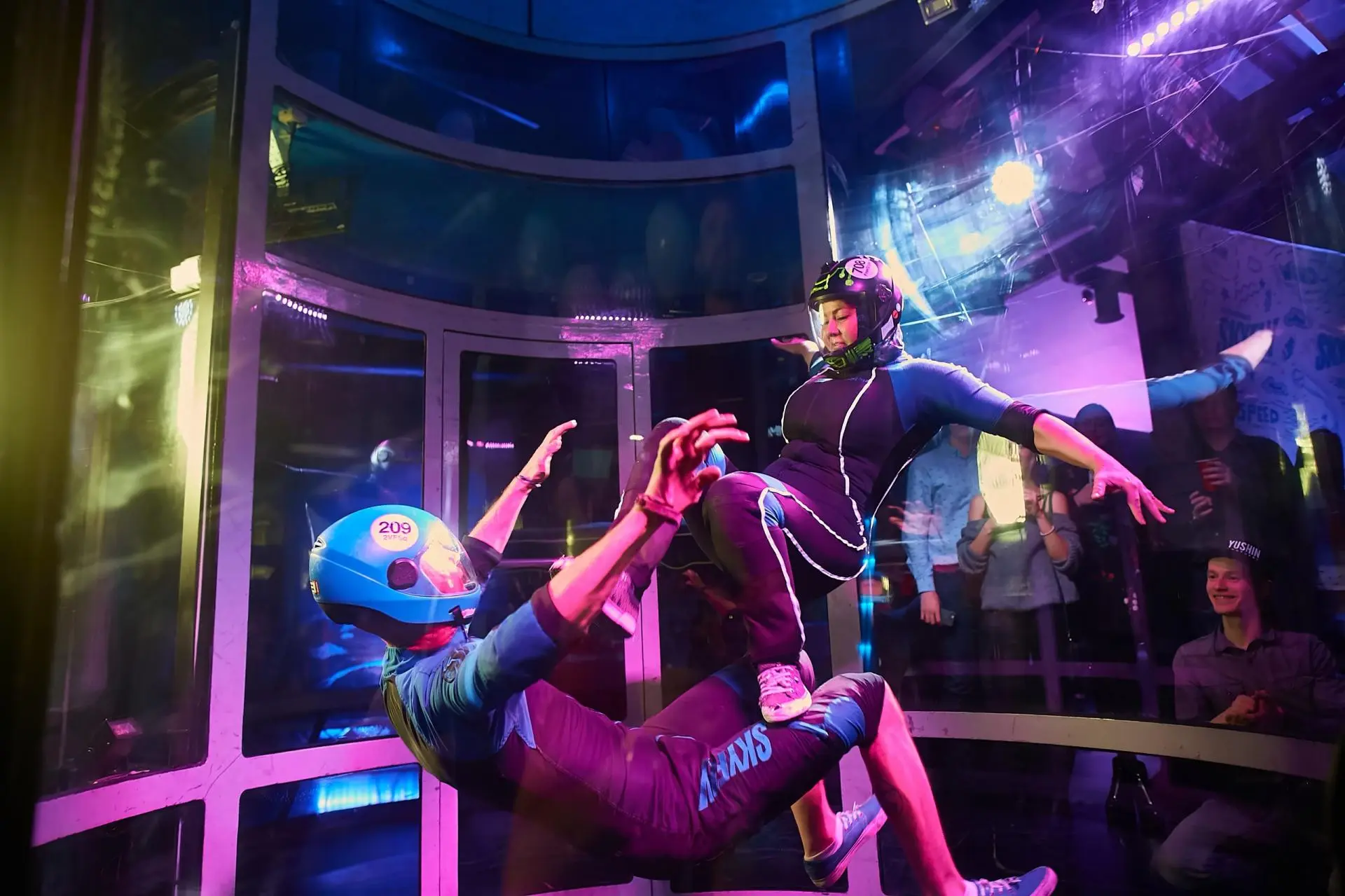 Праздник в аэротрубе