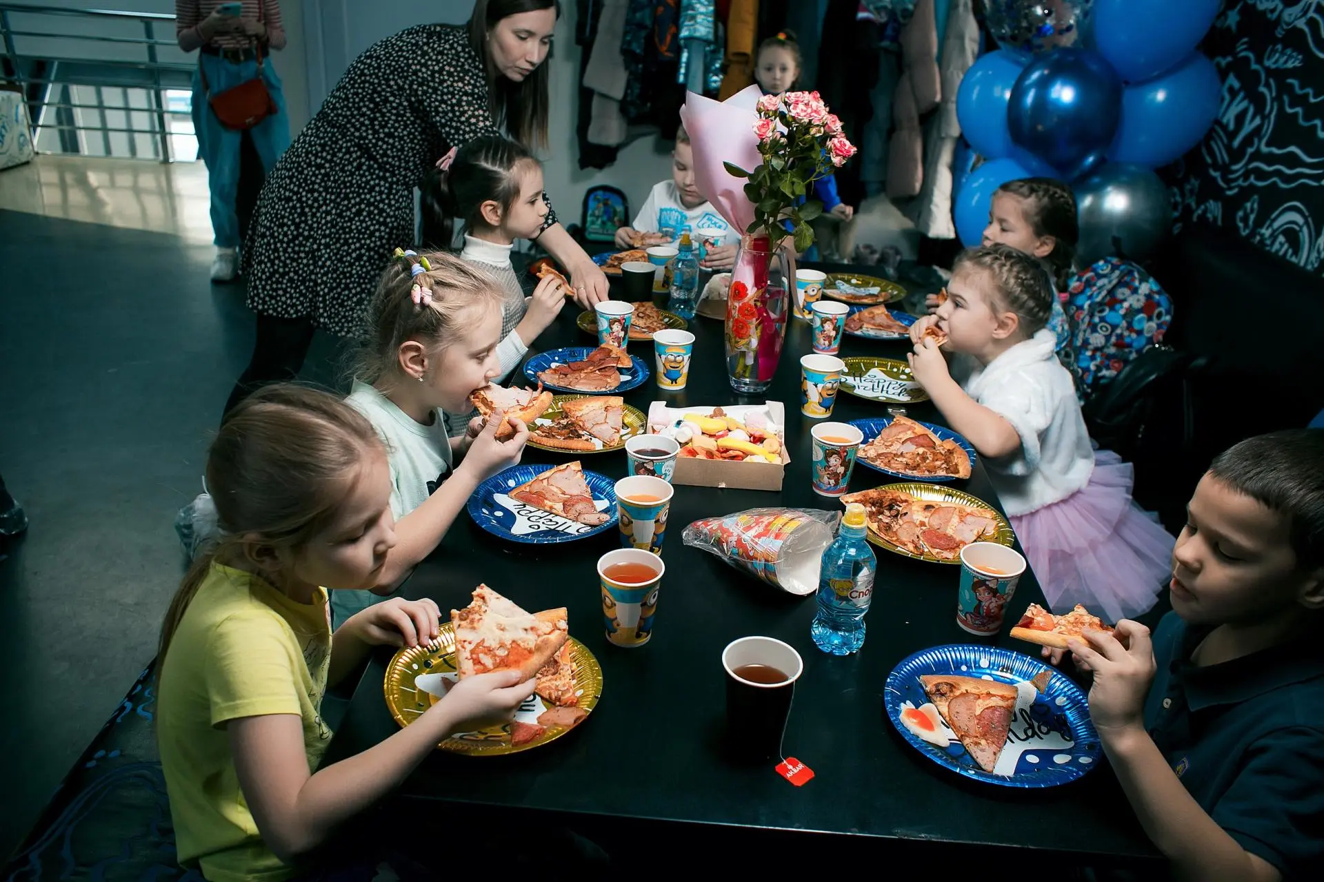 Детский праздник в аэротрубе