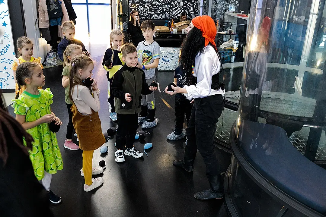 Детский праздник в аэротрубе