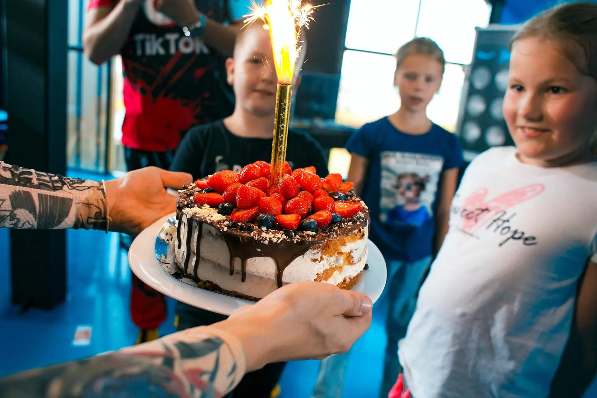 Детский праздник в аэротрубе