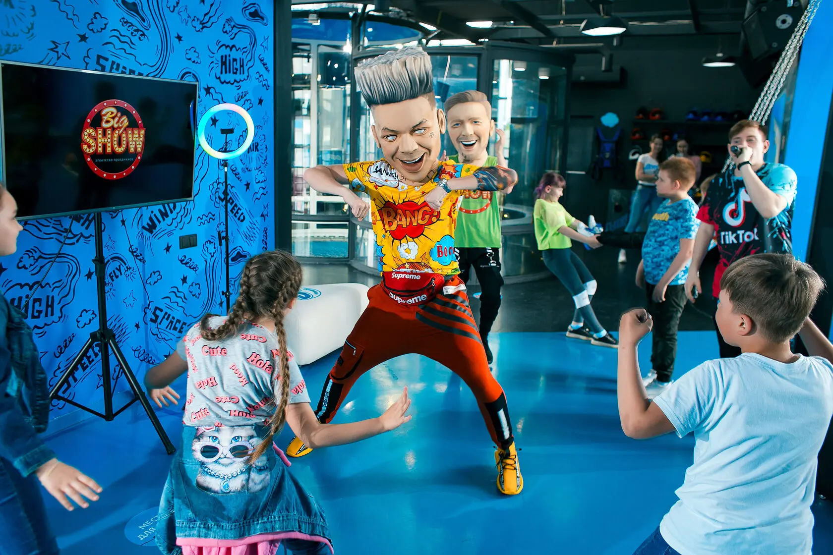 Детский праздник в аэротрубе