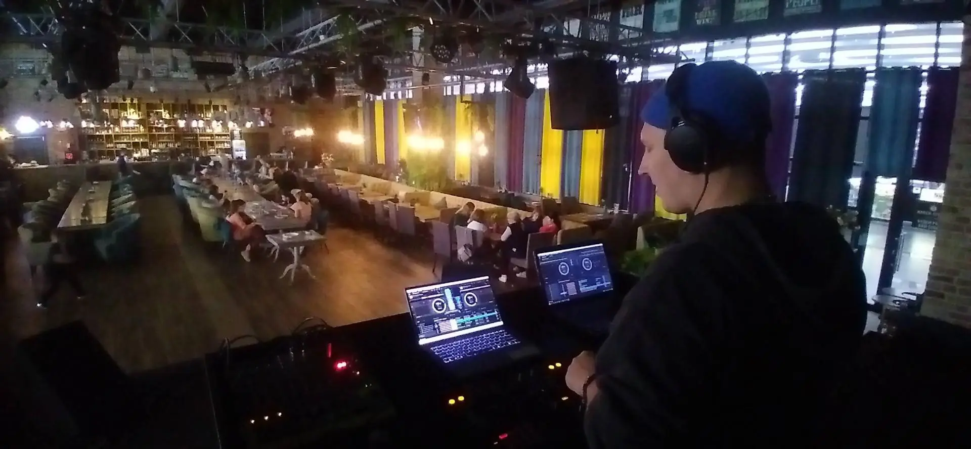 DJ: Мастер-класс по диджеингу