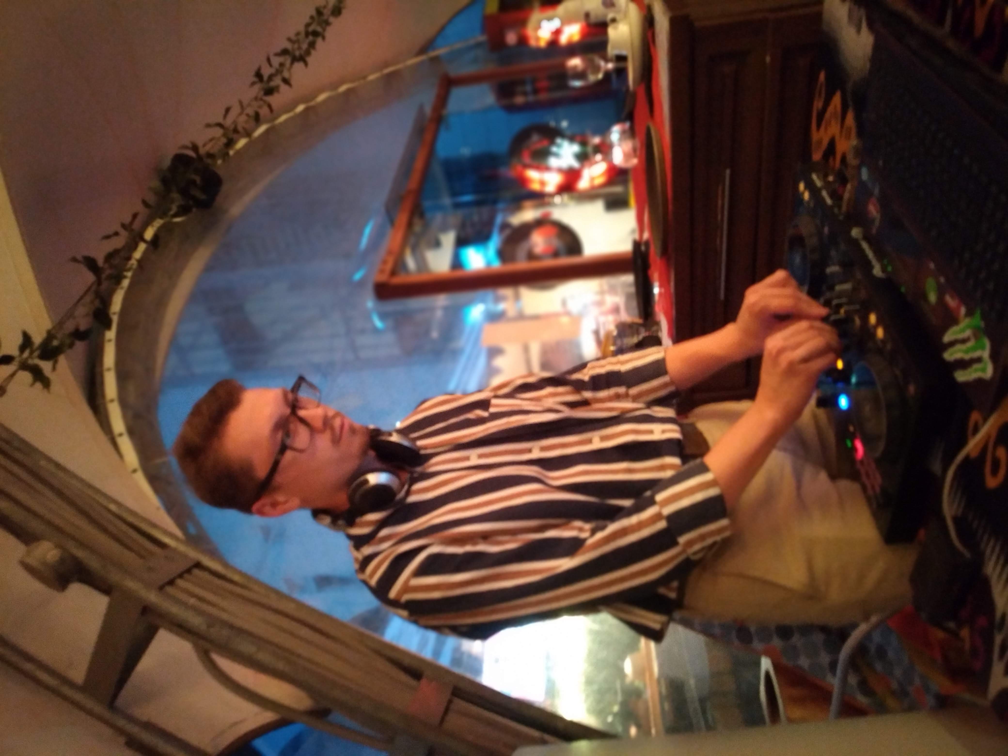 DJ: Мастер-класс по диджеингу