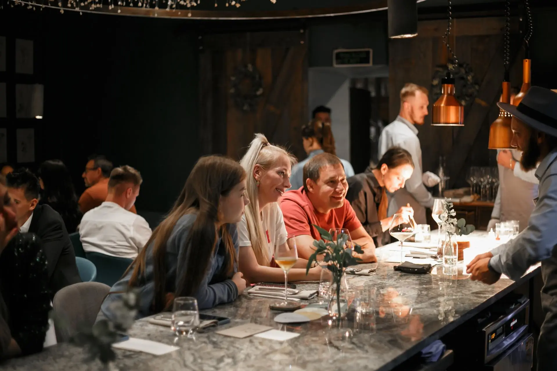 Ужин в ресторане 0,75 please