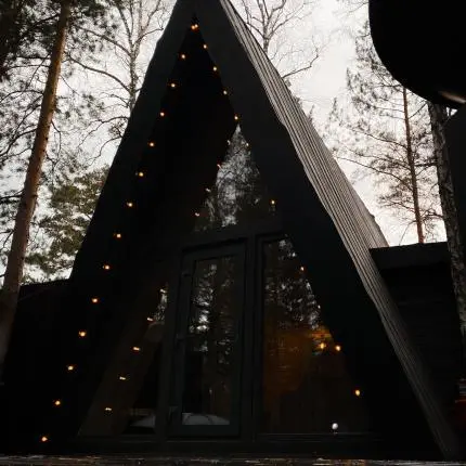 Свидание в А-фрейм домике