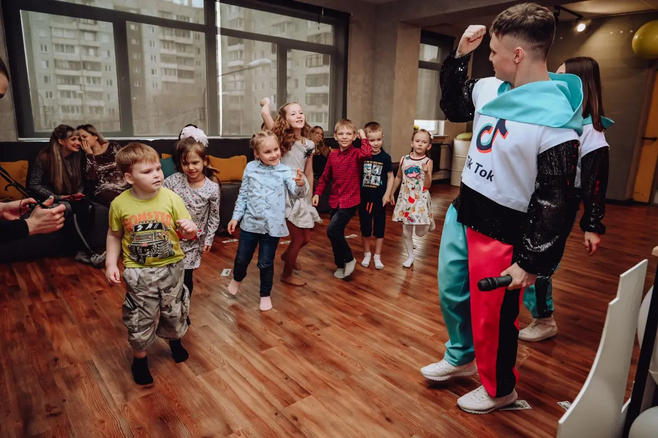 Вечеринка|Тик-ток|Лайк|Поп ит|YouTube