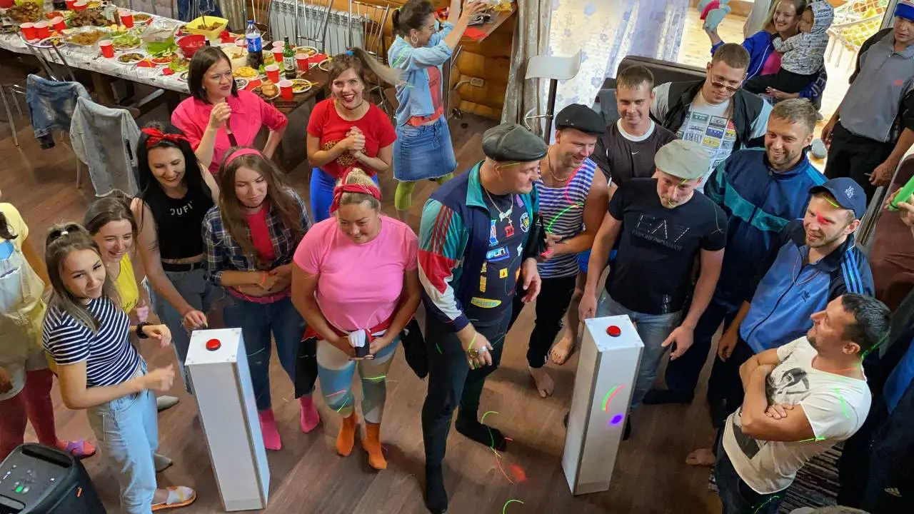 Вечеринка «Назад в 90е»