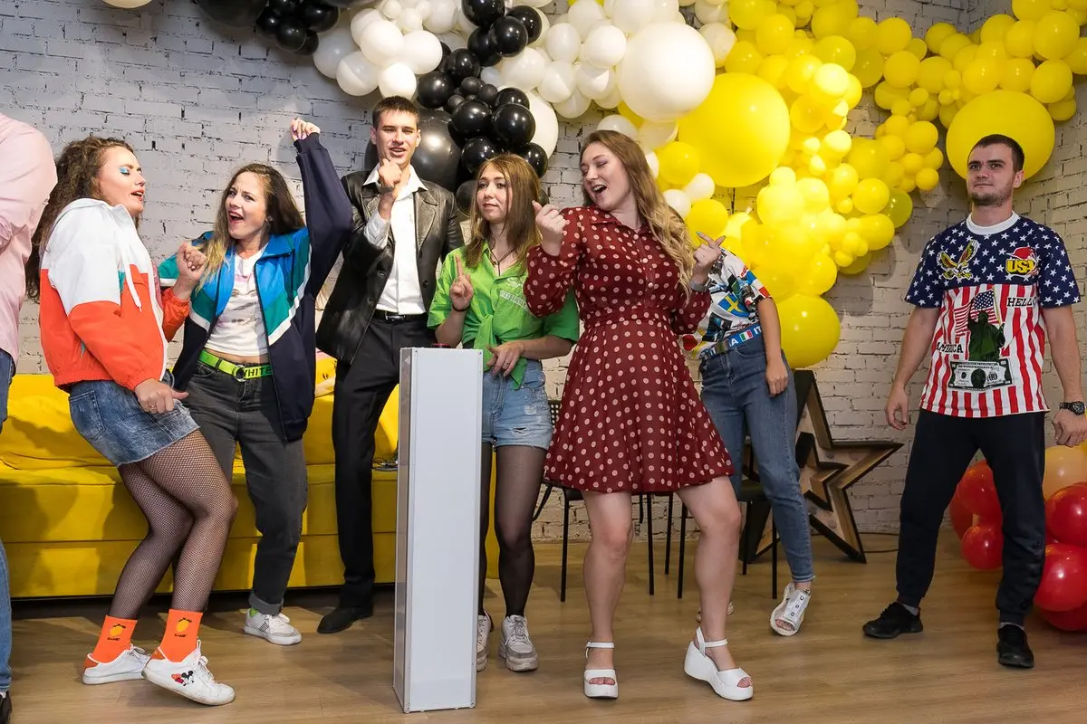 Вечеринка «Назад в 90е»