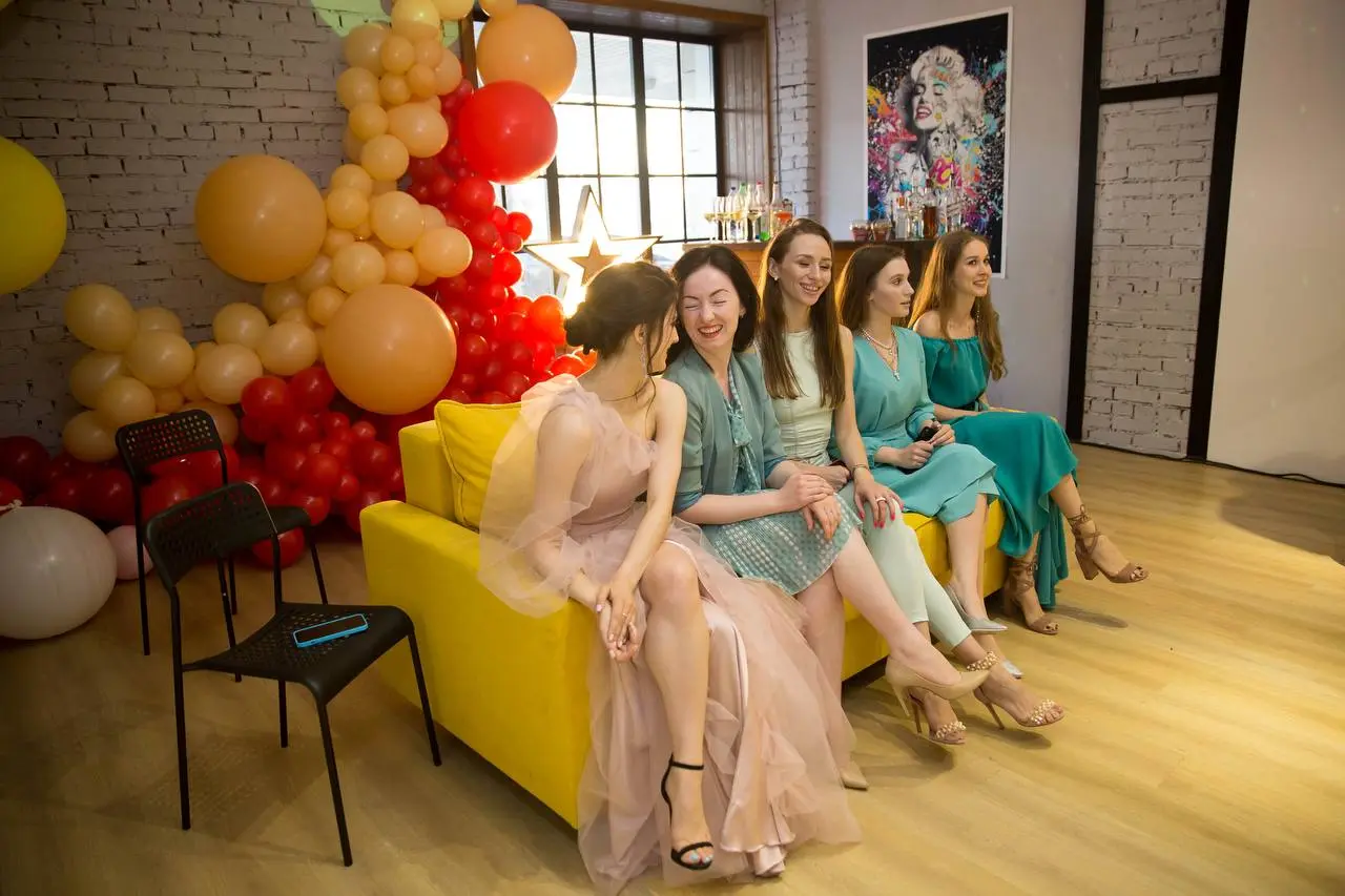 Девичник с Артуром Пирожковым