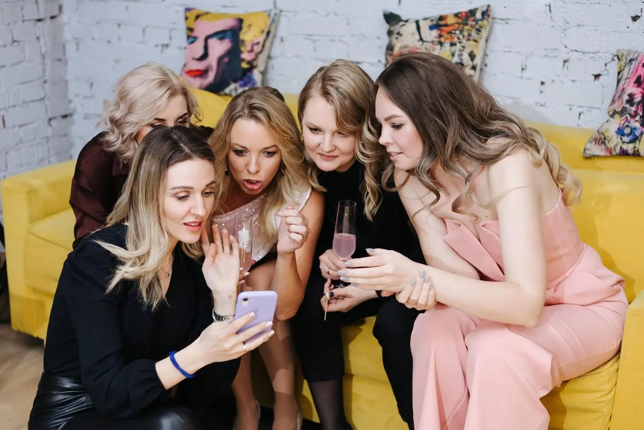 Девичник с Артуром Пирожковым