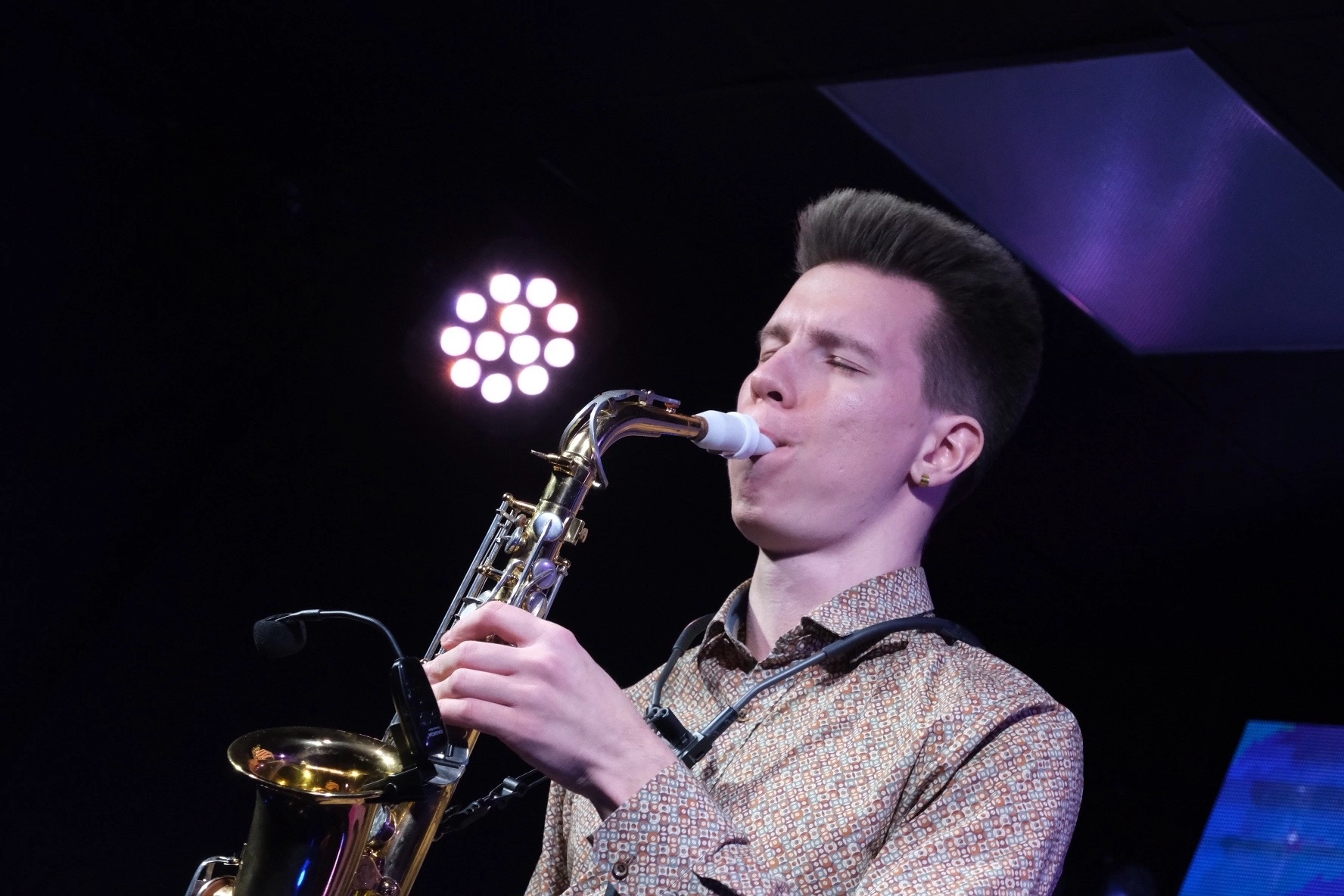 Поздравление саксофониста