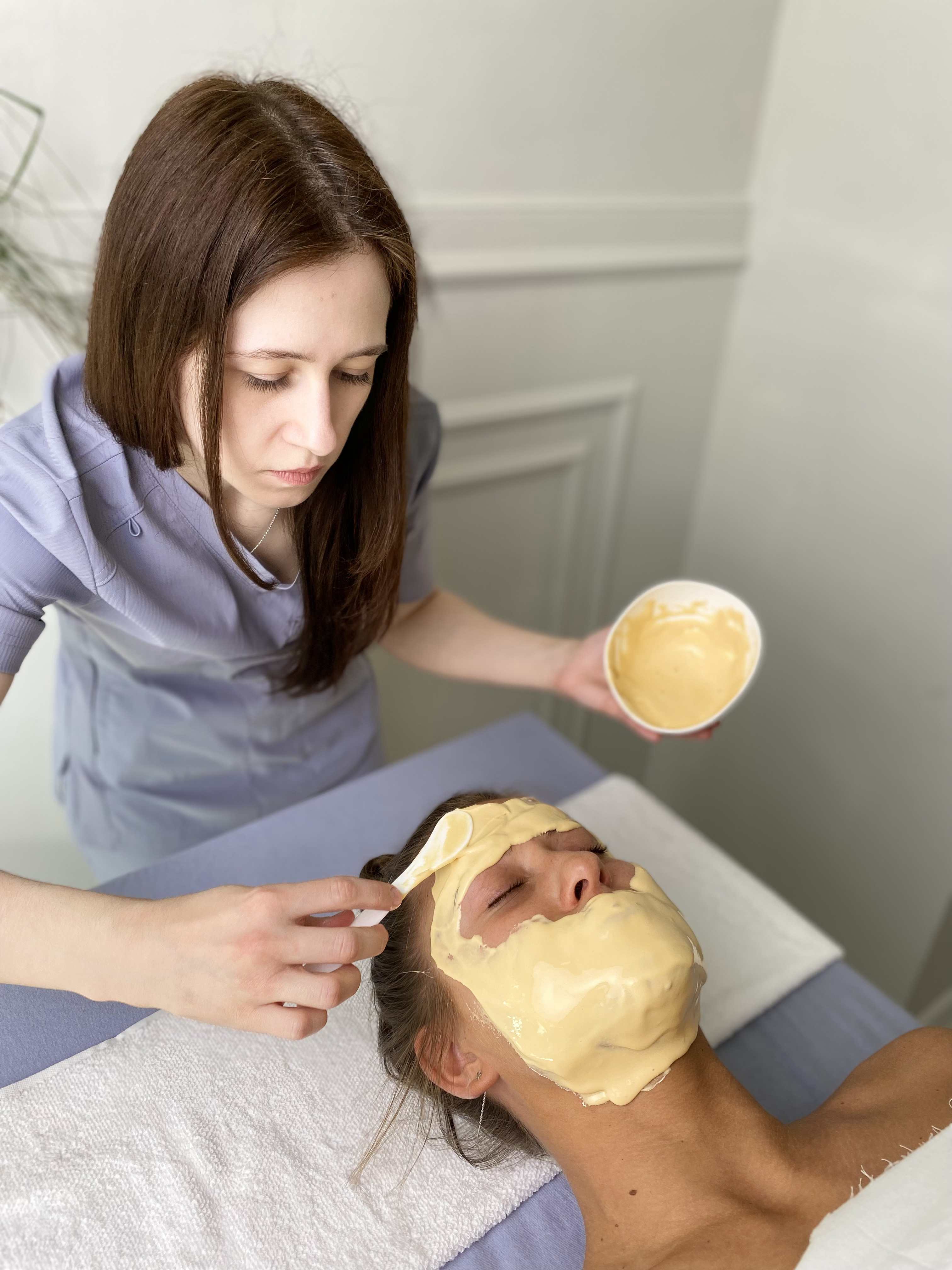 Скульптурно-буккальный массаж лица + альгинатная маска