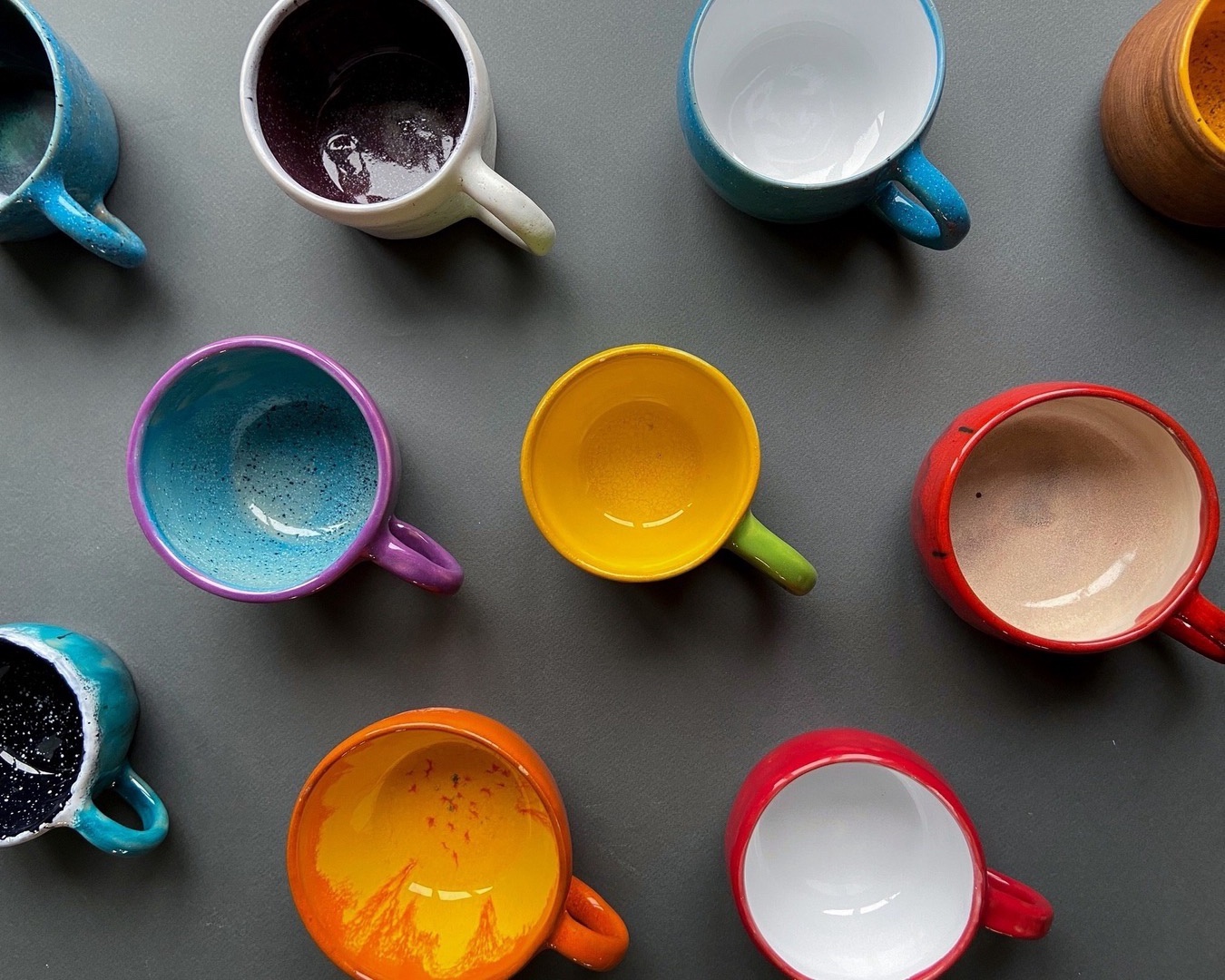 Групповой мастер-класс за гончарным кругом