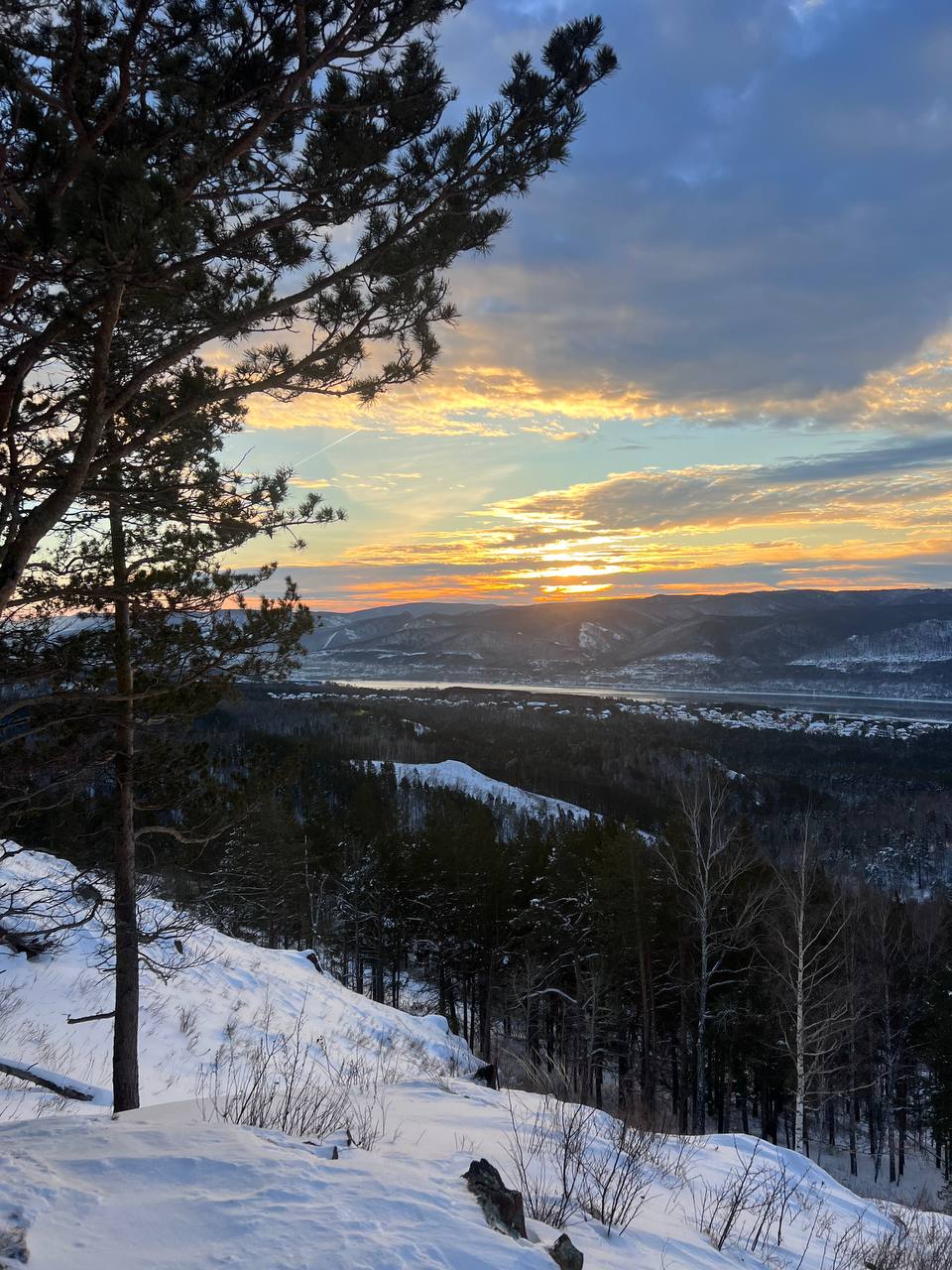 Драйвовое катание на снегоходах