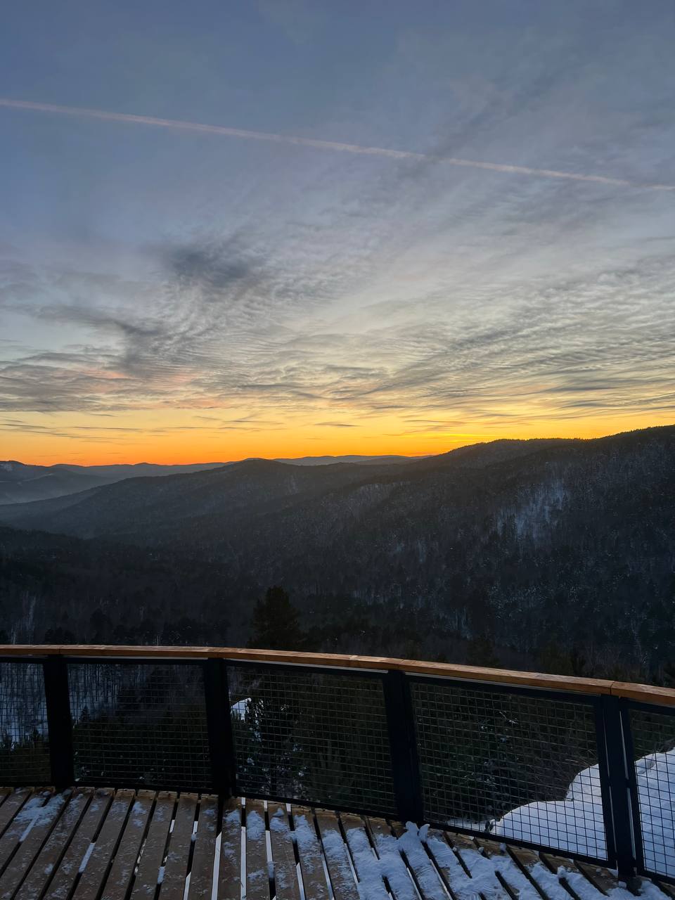 Драйвовое катание на снегоходах