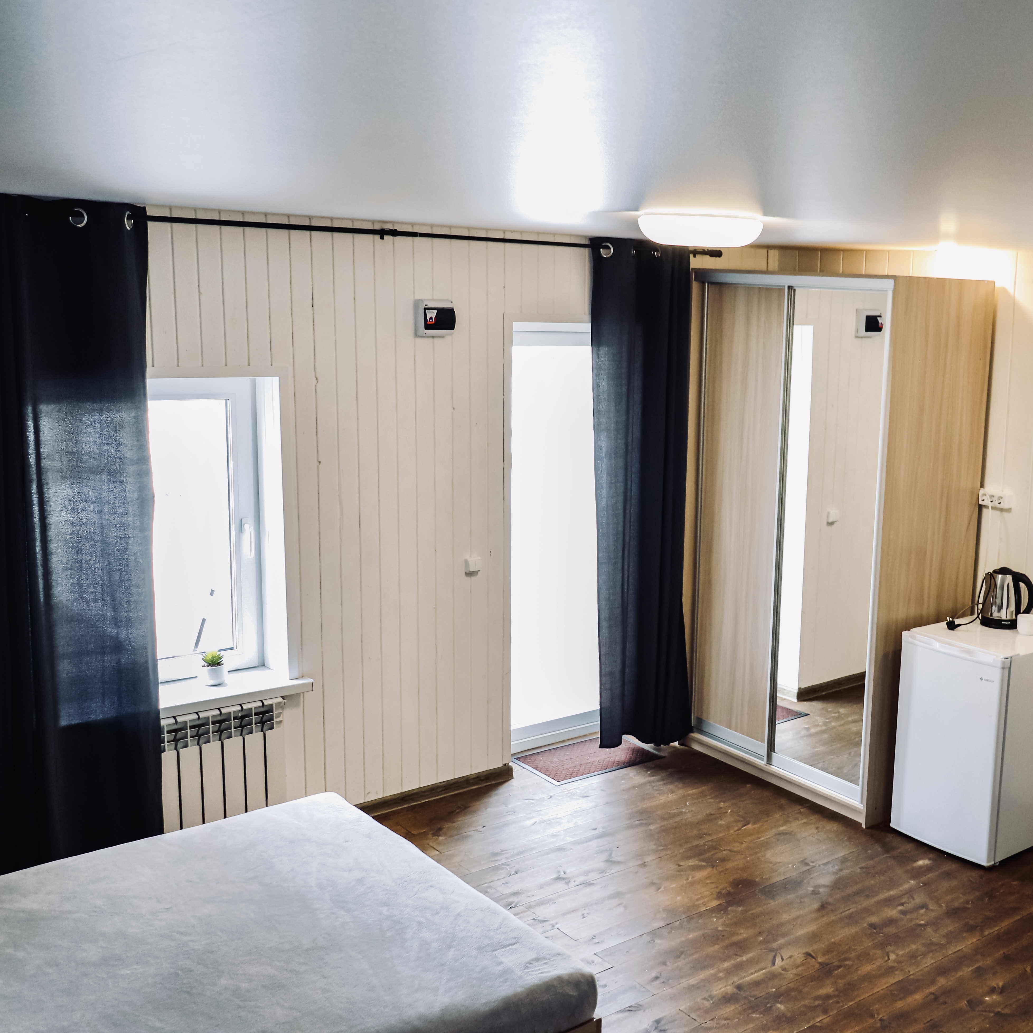 Семейный отдых в эко-отеле на берегу озера