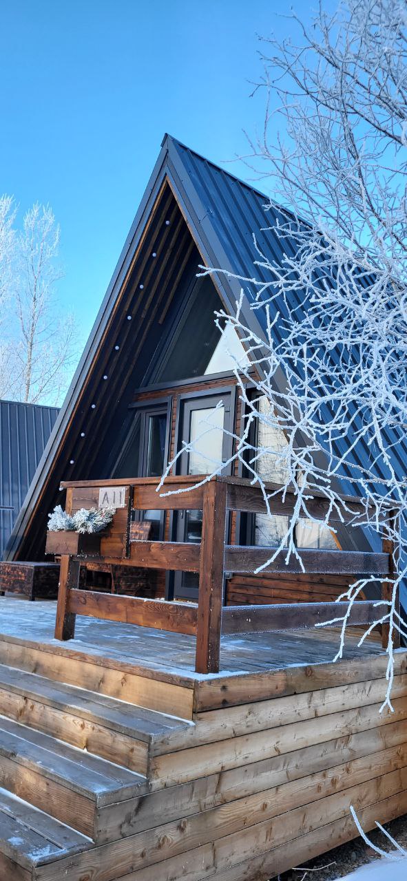 Отдых для компании в А-фрейм домике на берегу озера