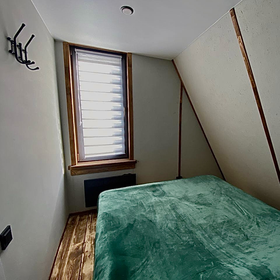 Отдых для компании в А-фрейм домике на берегу озера