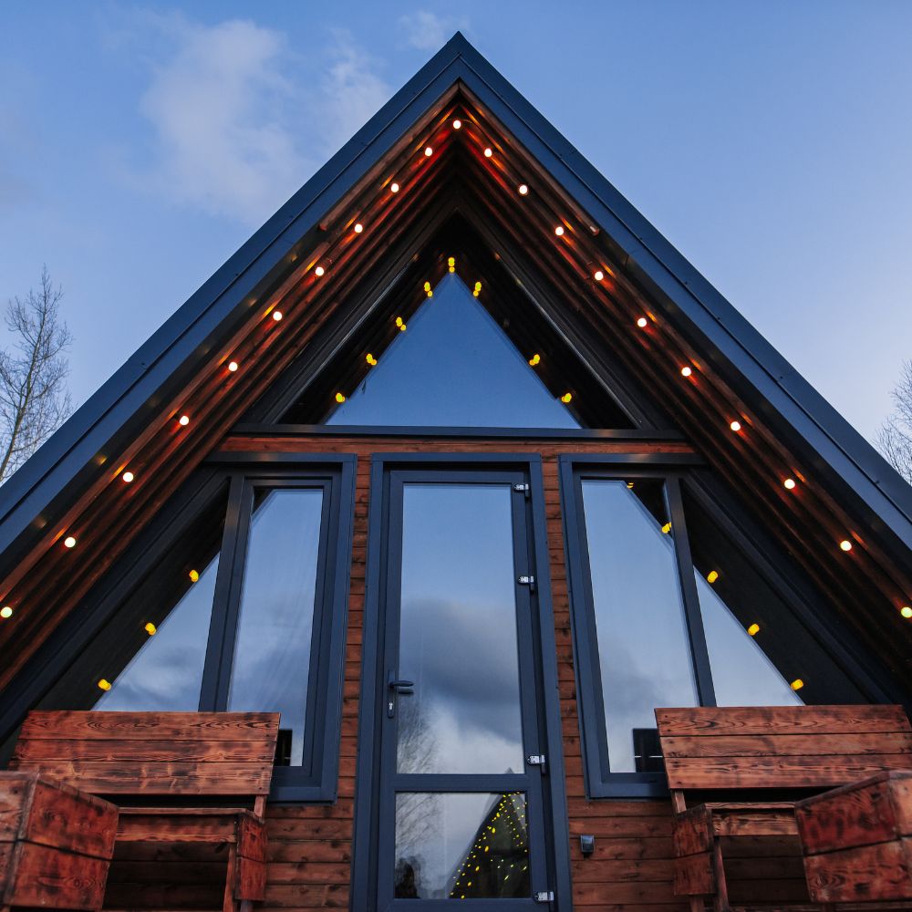 Отдых для компании в А-фрейм домике на берегу озера