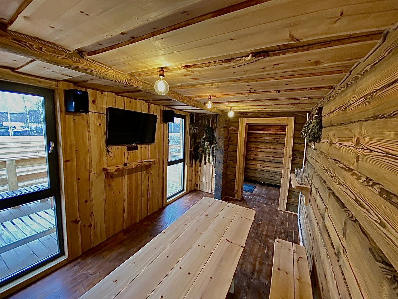 Отдых в кедровой бане для компании