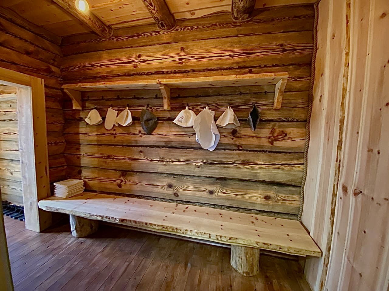 Отдых в кедровой бане для компании