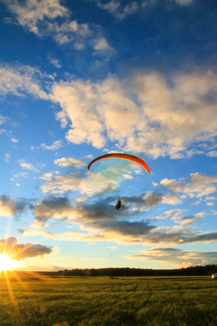 Полет на мотопараплане над Енисеем