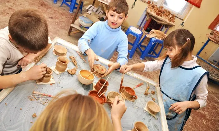 Вечеринка в гончарной мастерской