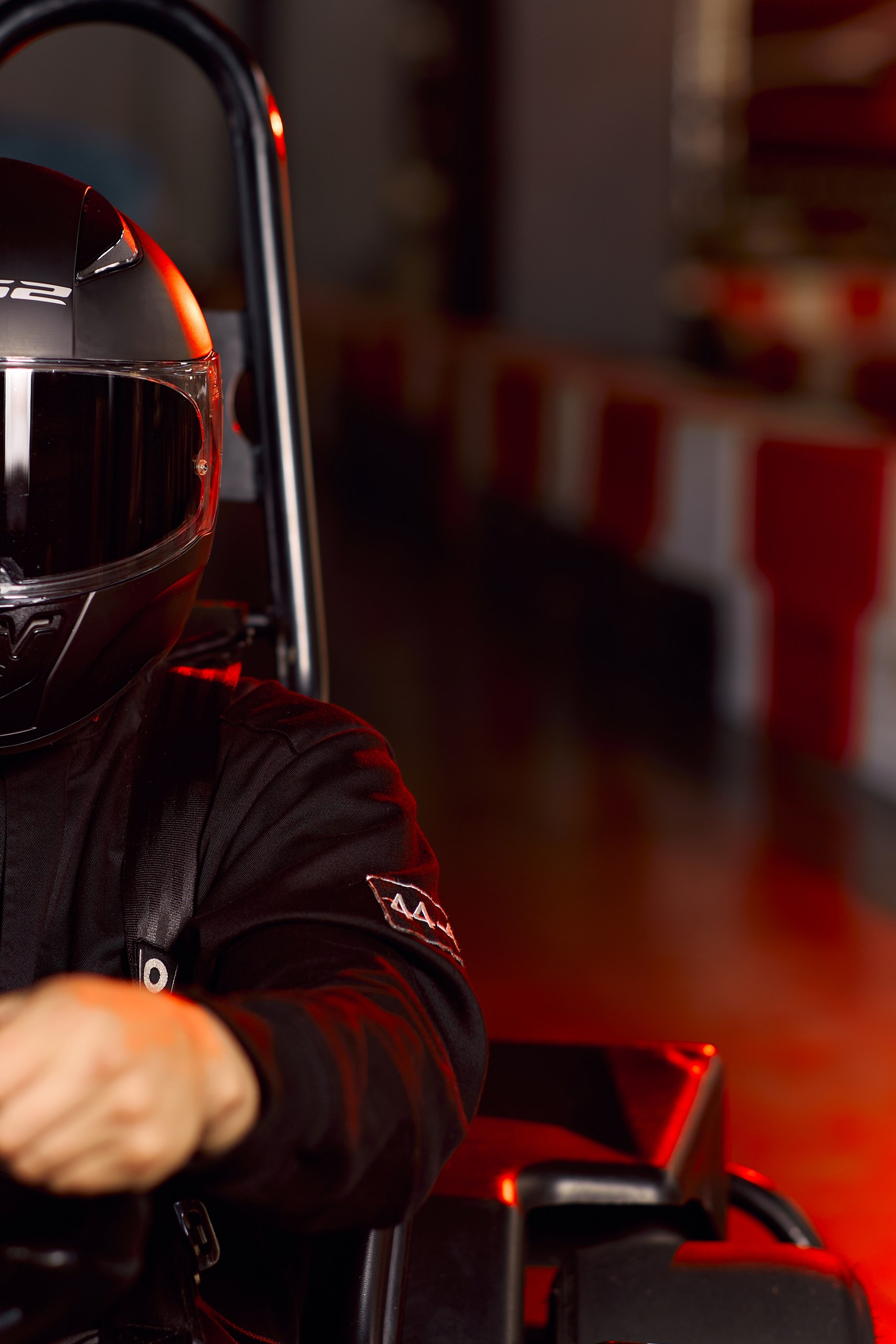 Картинг-свидание на крытом треке: индивидуальный заезд