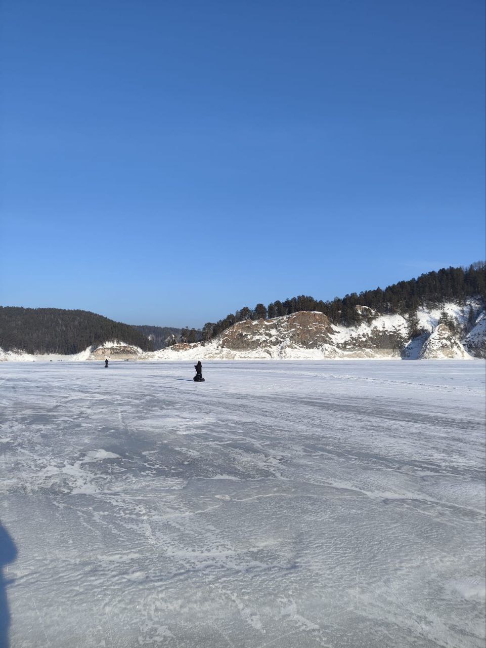 Катание на мотосноуборде по Красноярскому морю