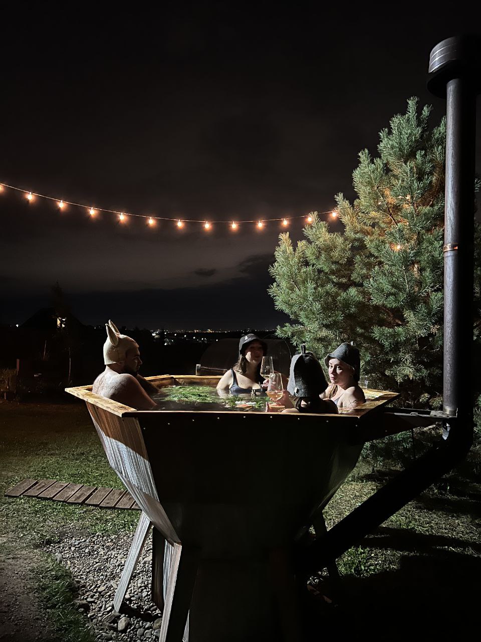 Отдых в русской бане на дровах + теплая беседка